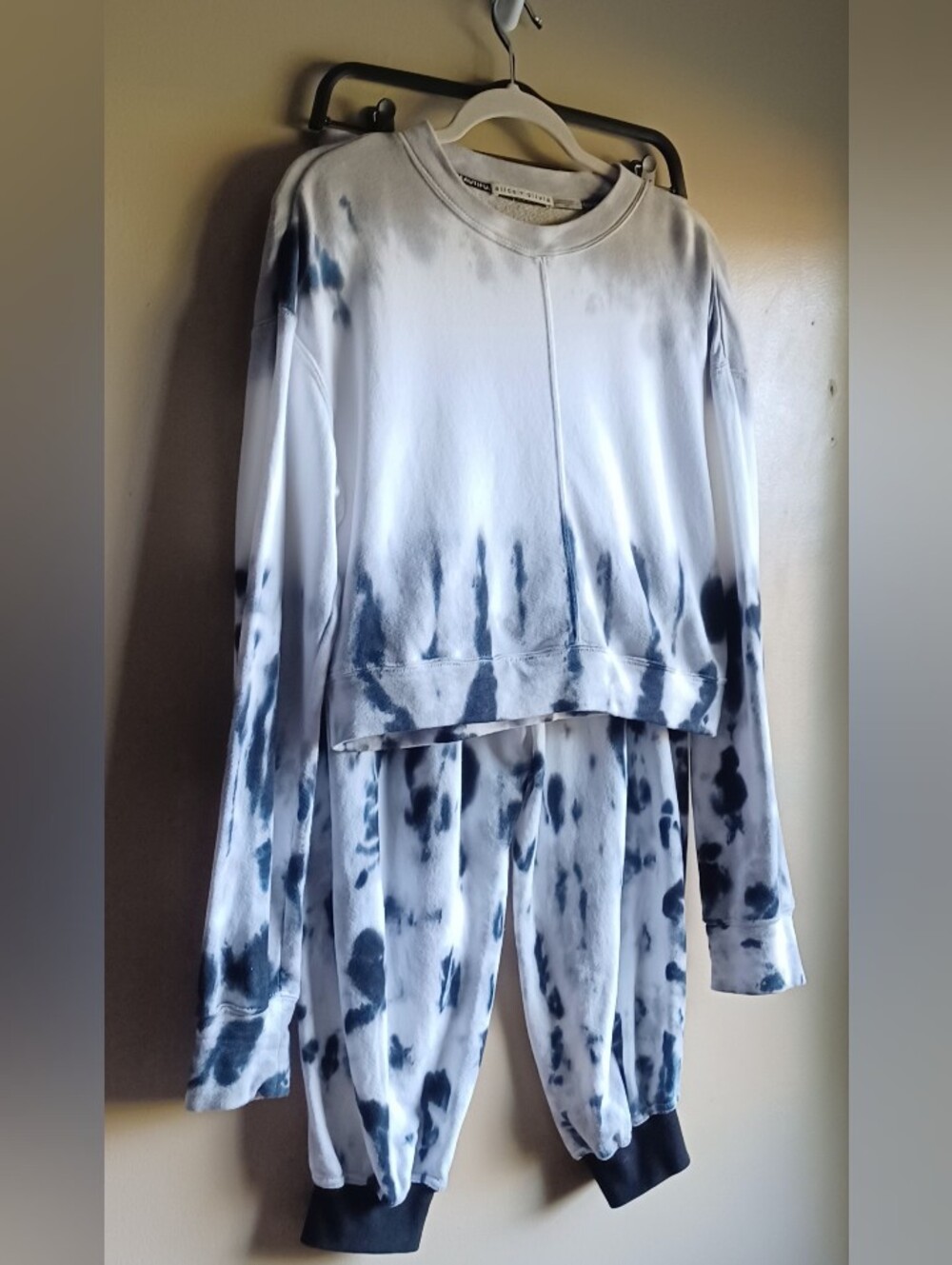 ALICE + OLIVIA black And White Tie-dye Cropped Lounge Set S/M